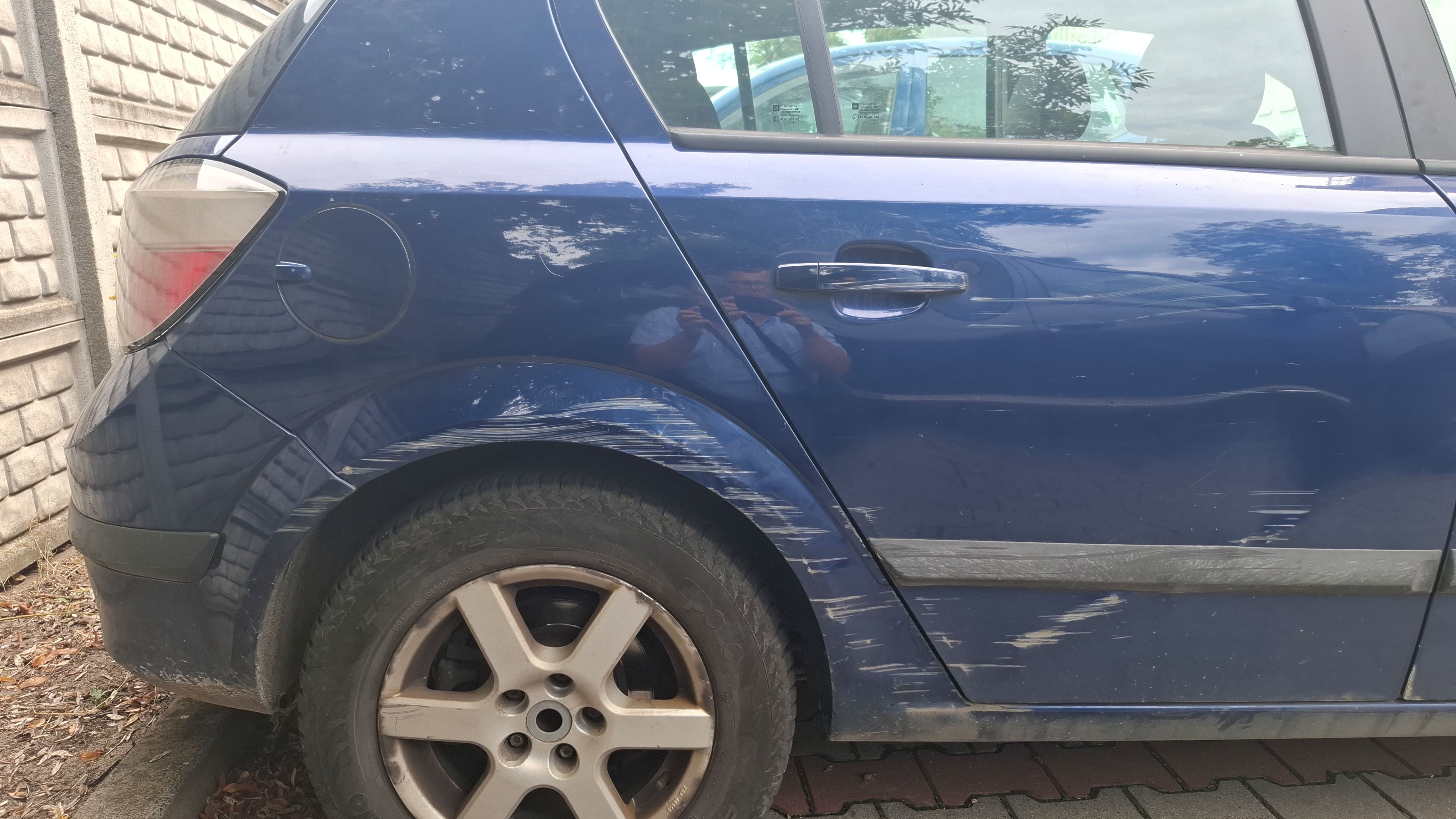 SAMOCHÓD OSOBOWY OPEL ASTRA HATCHBACK 2004 ROK