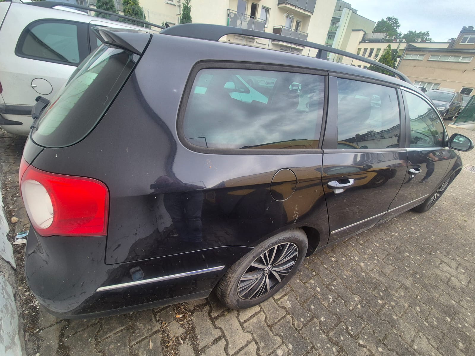 Volkswagen Passat Kombi - zdjęcie 5