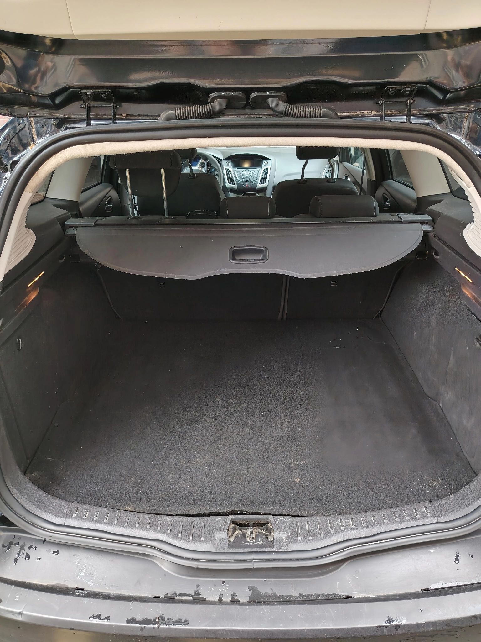 Ford Focus 2011 - zdjęcie 9