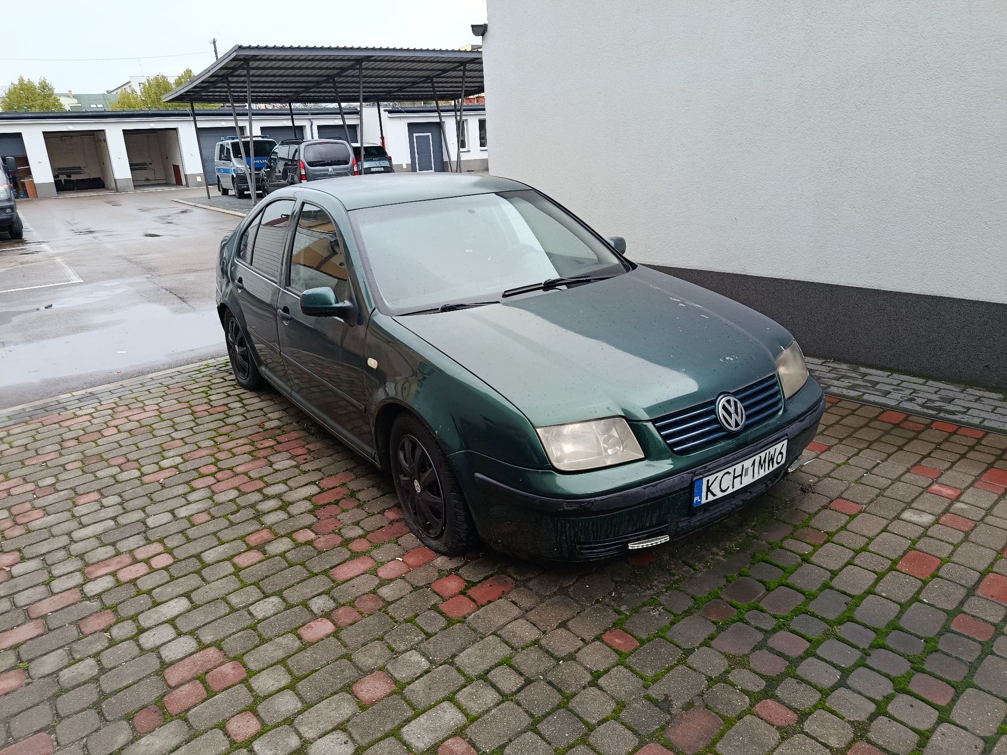 Volkswagen Bora Sedan 1999 - zdjęcie 2