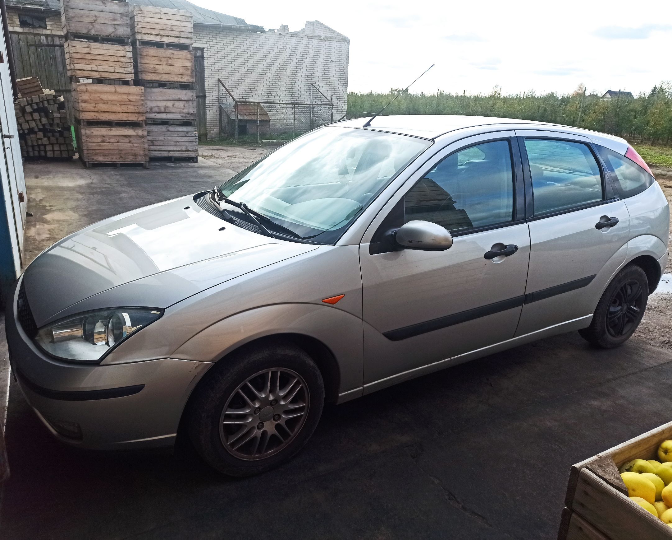 Ford Focus 2004 - zdjęcie 1