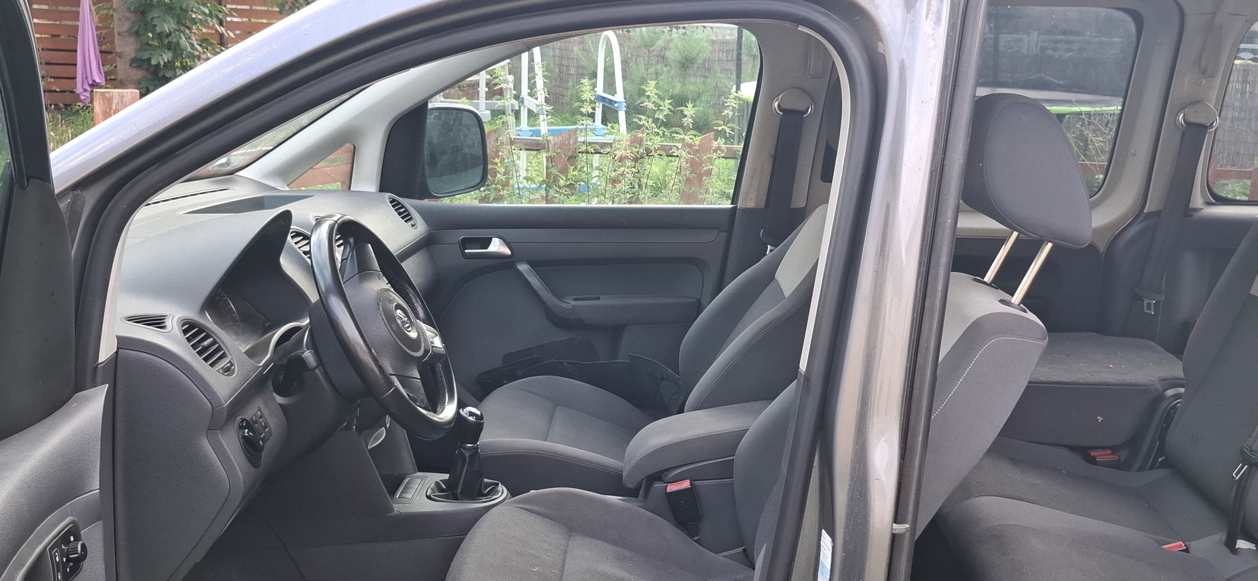 Volkswagen Caddy - zdjęcie 2