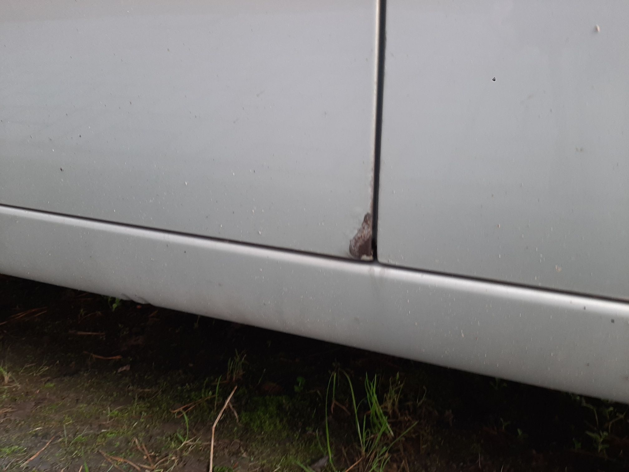 Fiat Punto - uszkodzenia na drzwiach