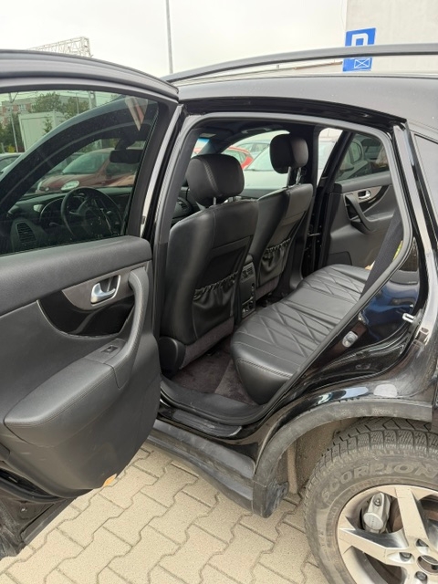 Infiniti QX70 - zdjęcie 6