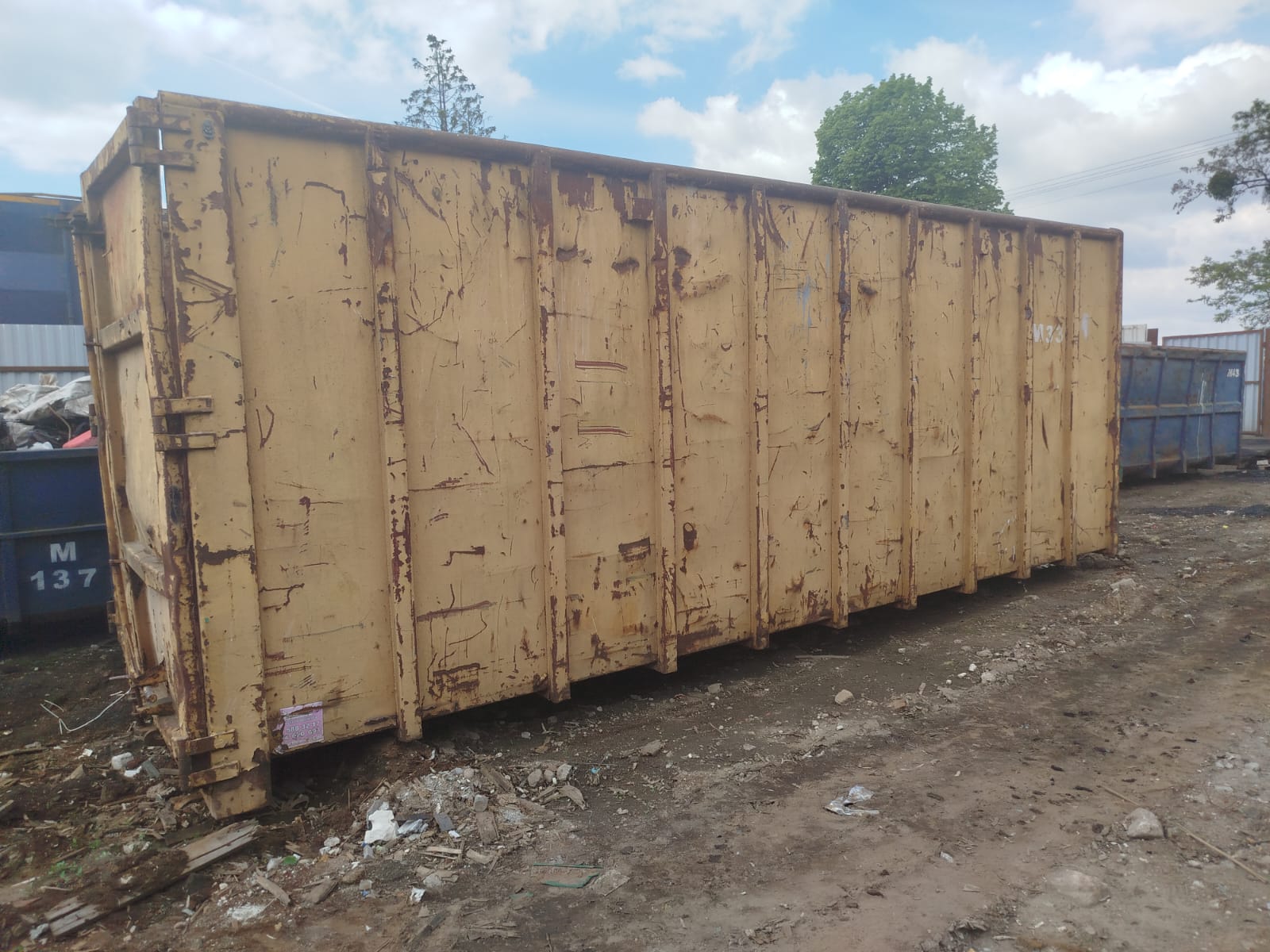 Kontener do złomu M33, poj. 36m³, kolor żółty, nieużytkowany kilka lat