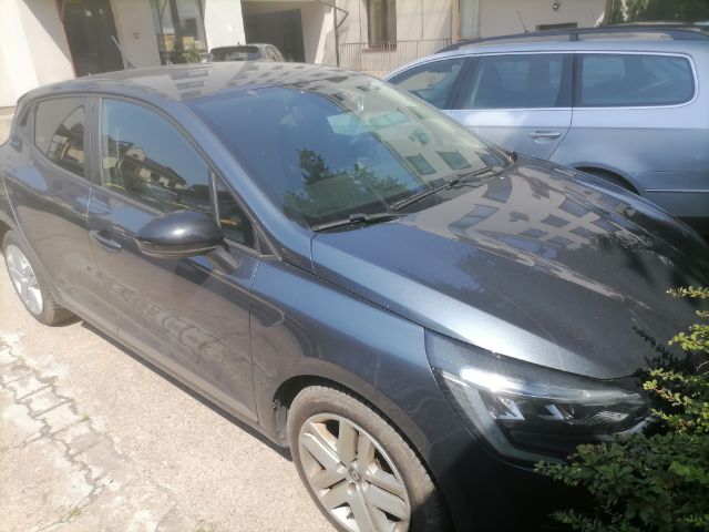 Renault Clio - zdjęcie przedmiotu licytacji