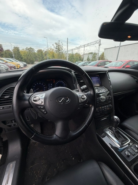 Infiniti QX70 - zdjęcie 7