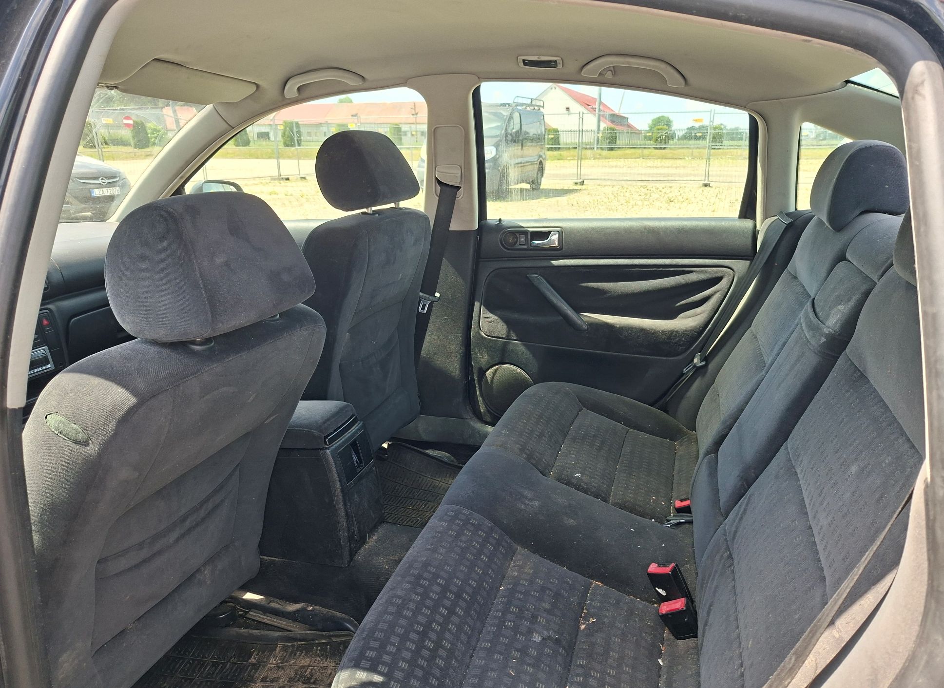 Volkswagen Passat - zdjęcie 5