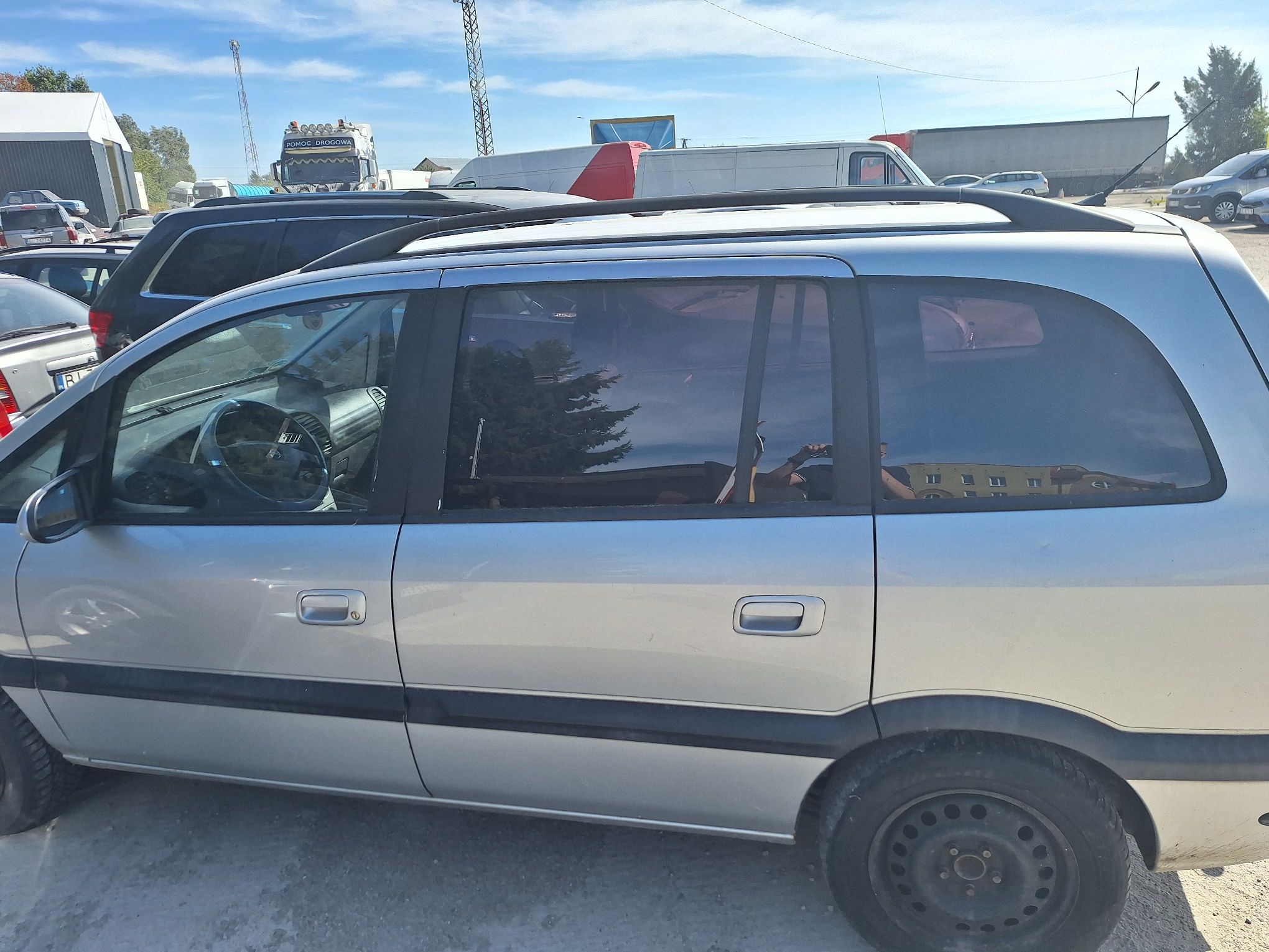 Opel Zafira - zdjęcie 3
