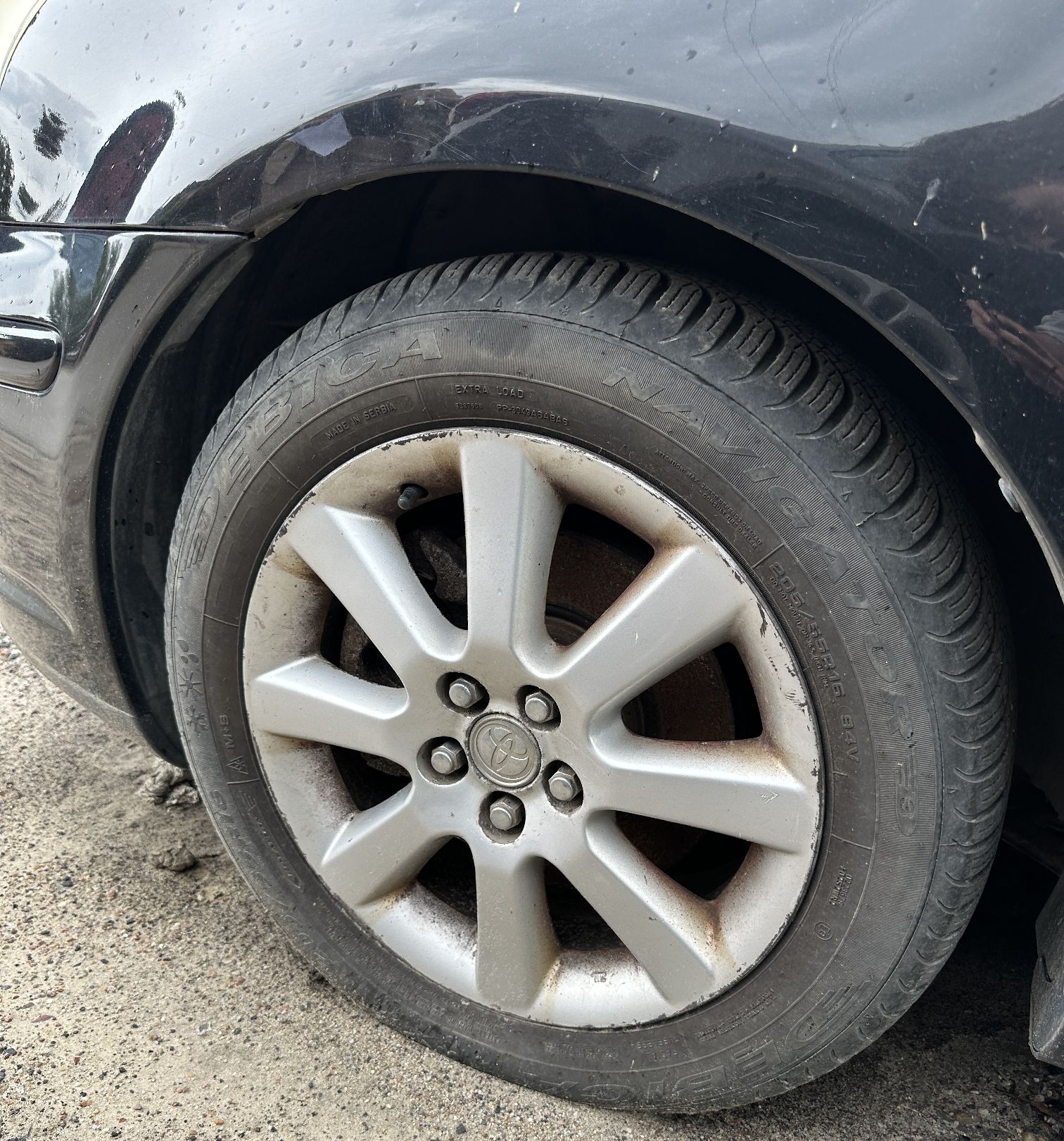 Toyota Avensis - zdjęcie 5