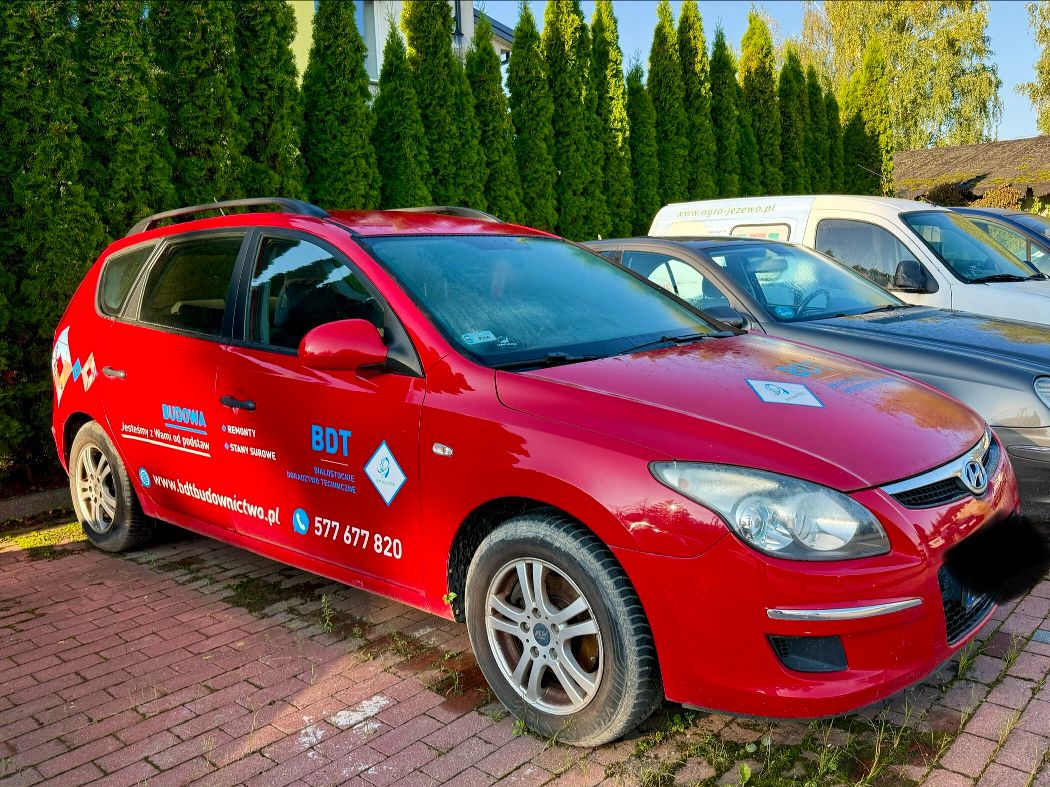 Hyundai i30 kombi - zdjęcie 2
