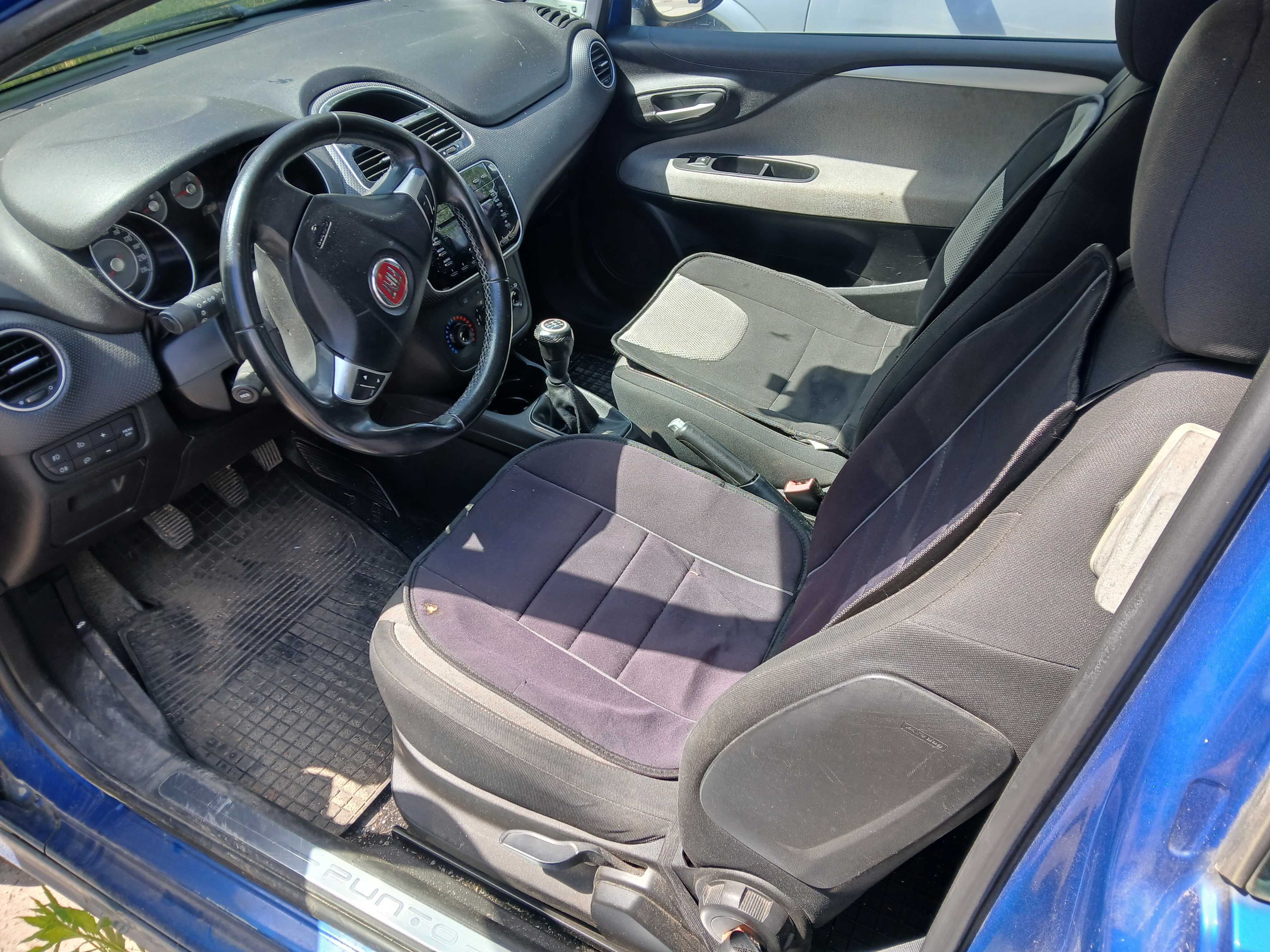 Fiat Punto 2010 - zdjęcie 2