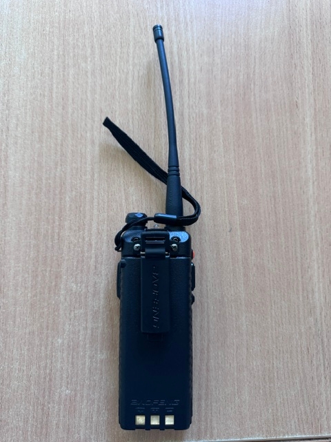 Radiotelefon marki Baofeng koloru czarnego
