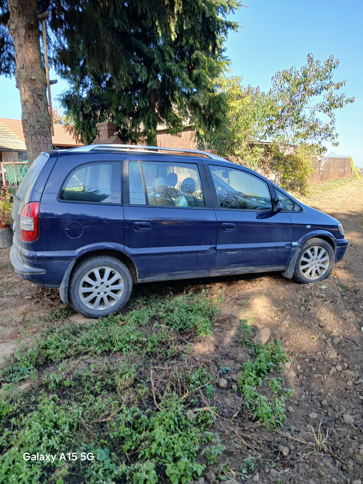 Opel Zafira 2004 - zdjęcie 1