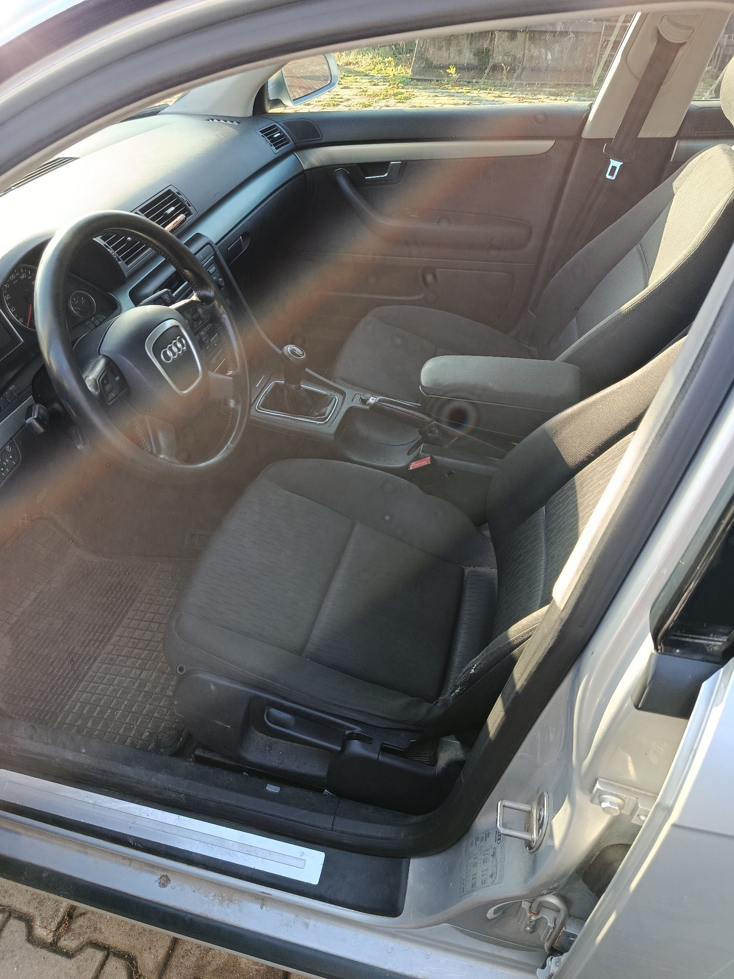 Audi A4 kombi - zdjęcie 4