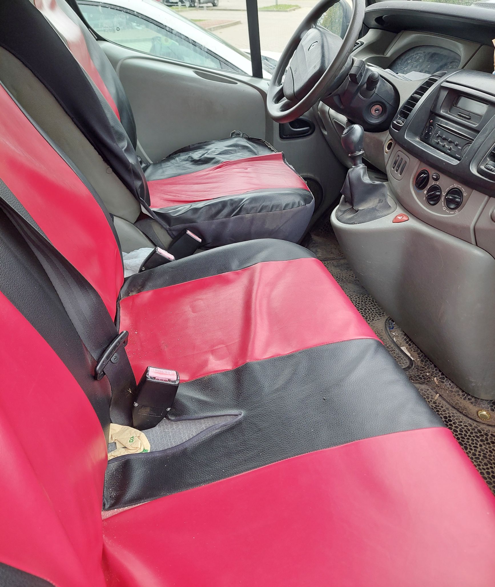 Renault Trafic - zdjęcie 7