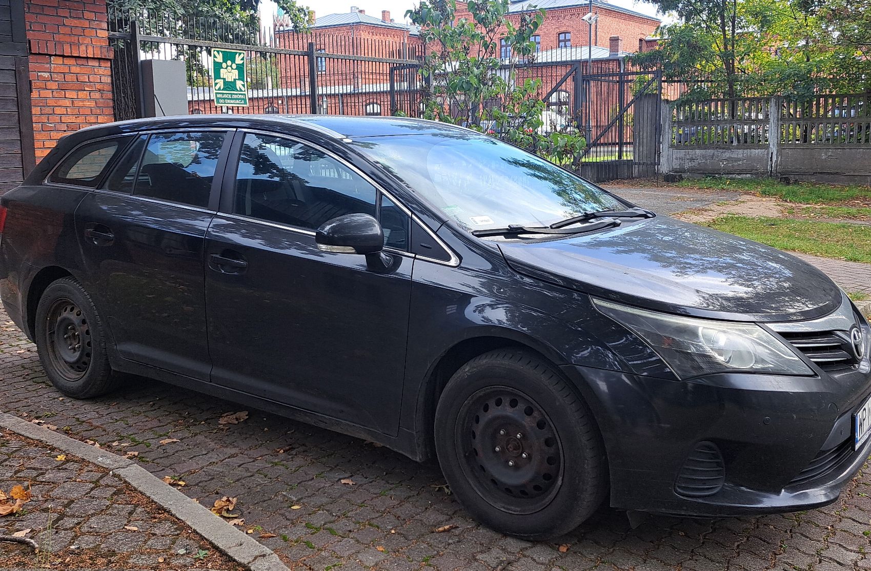 Toyota Avensis - zdjęcie 3