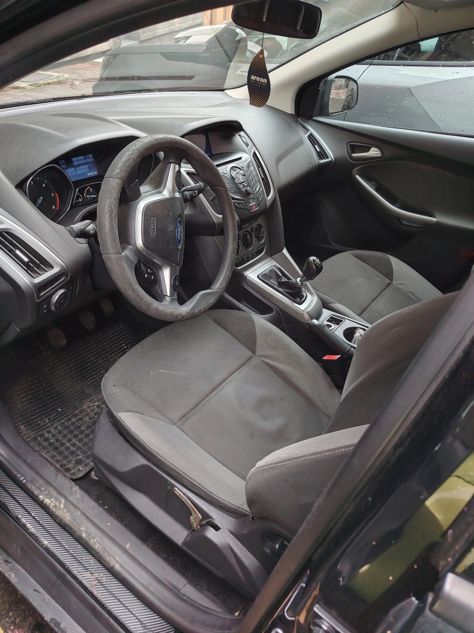 Ford Focus 2011 - zdjęcie 7