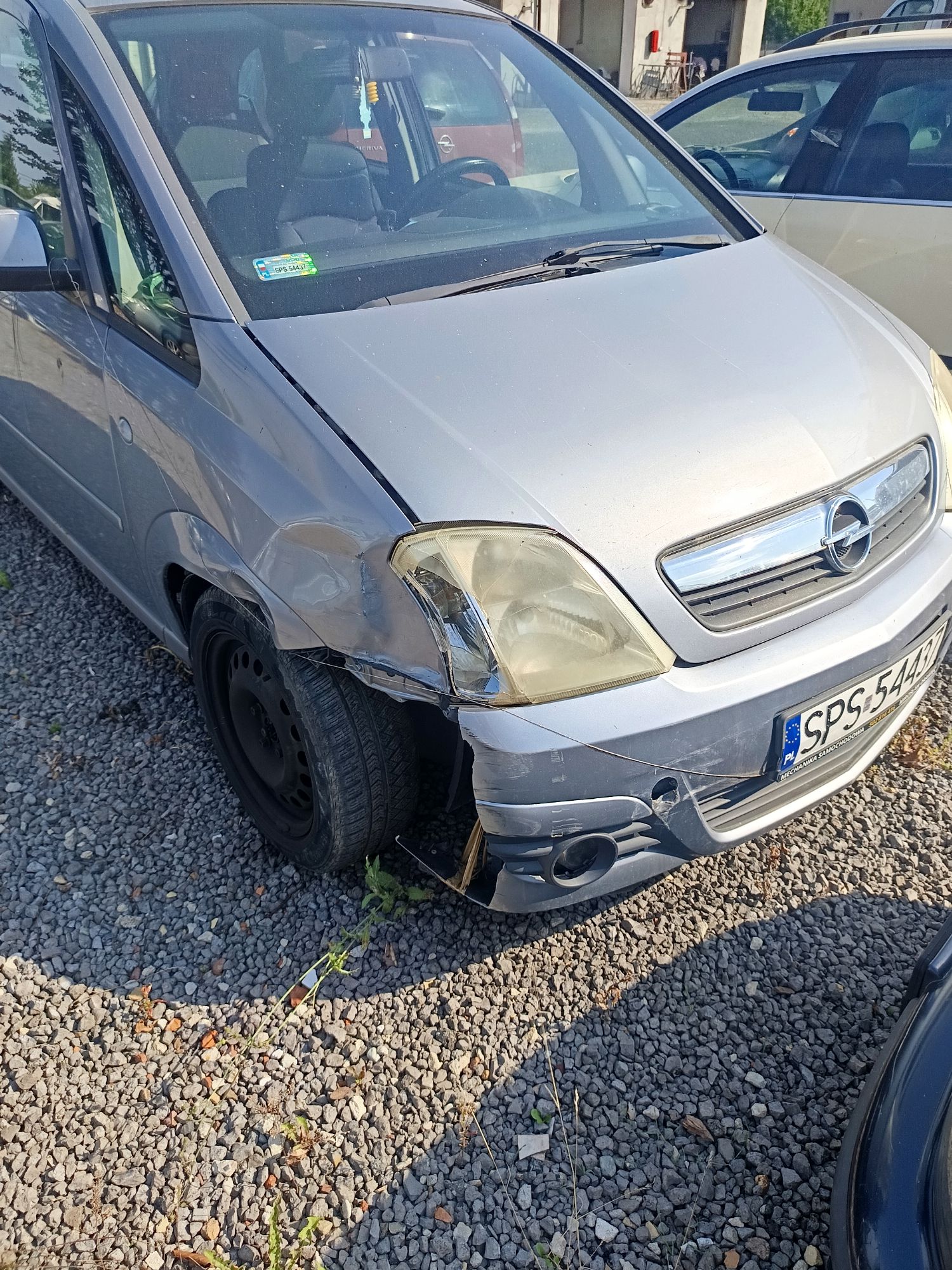 uszkodzenia prawy przód