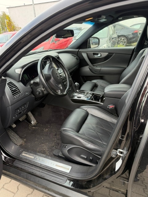 Infiniti QX70 - zdjęcie 5