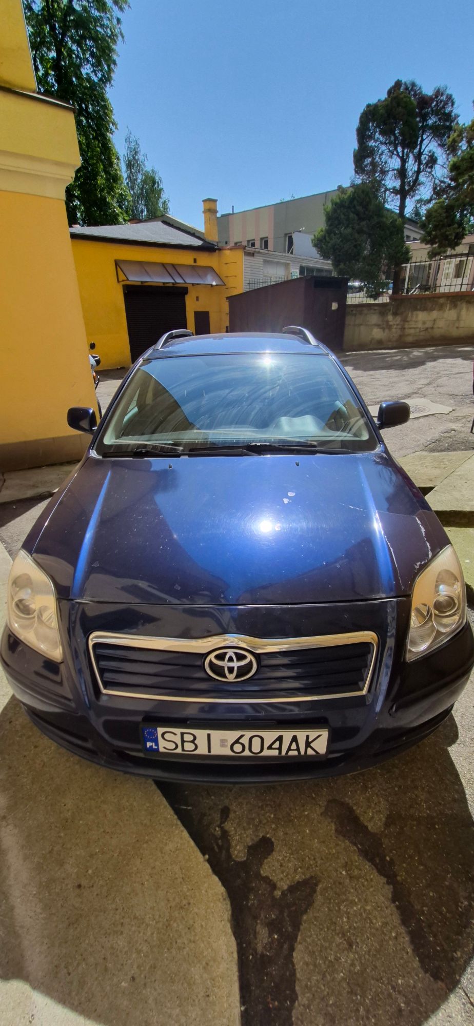 Toyota Avensis 2004 - zdjęcie 1
