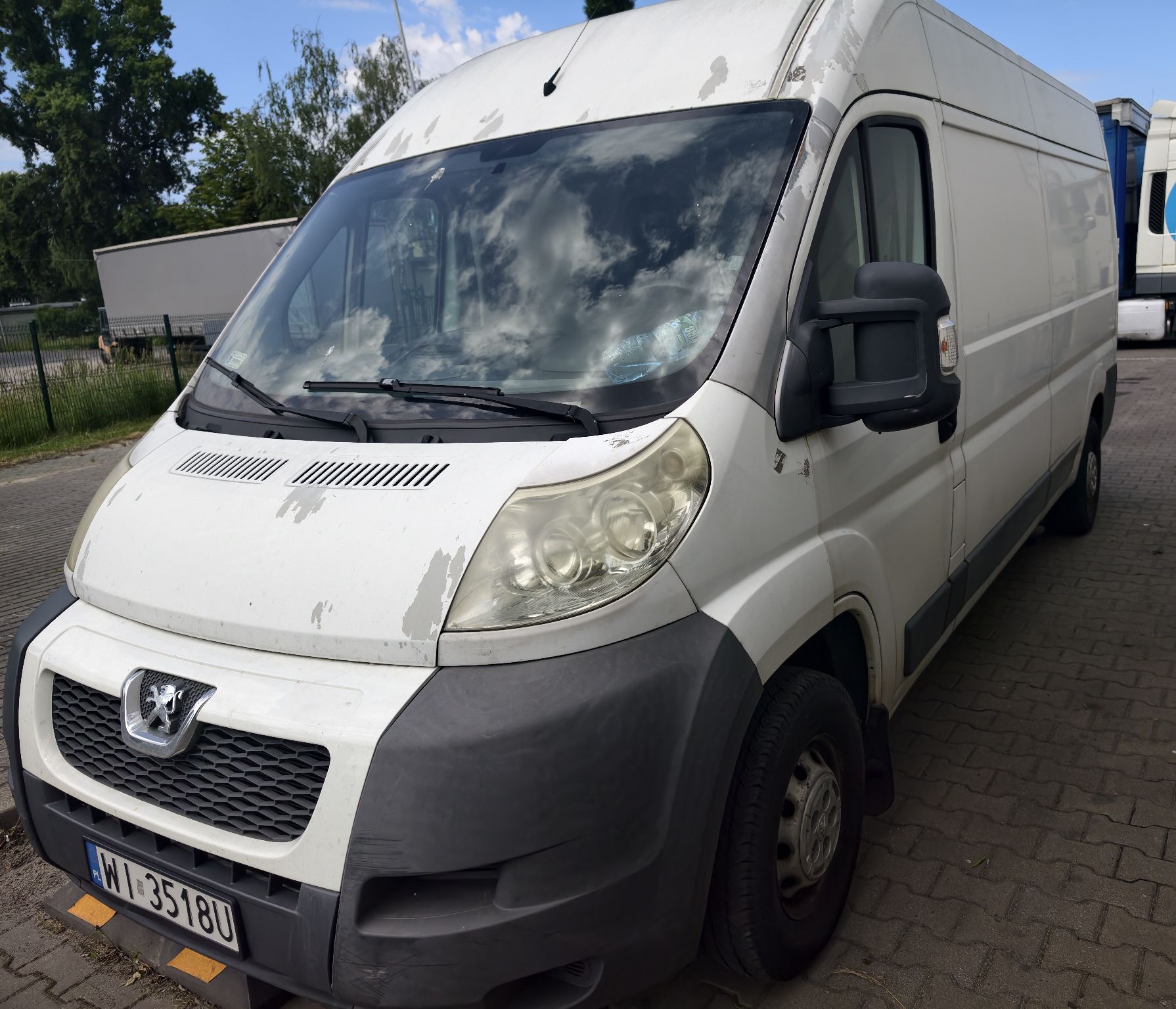 Peugeot Boxer - zdjęcie przedmiotu licytacji