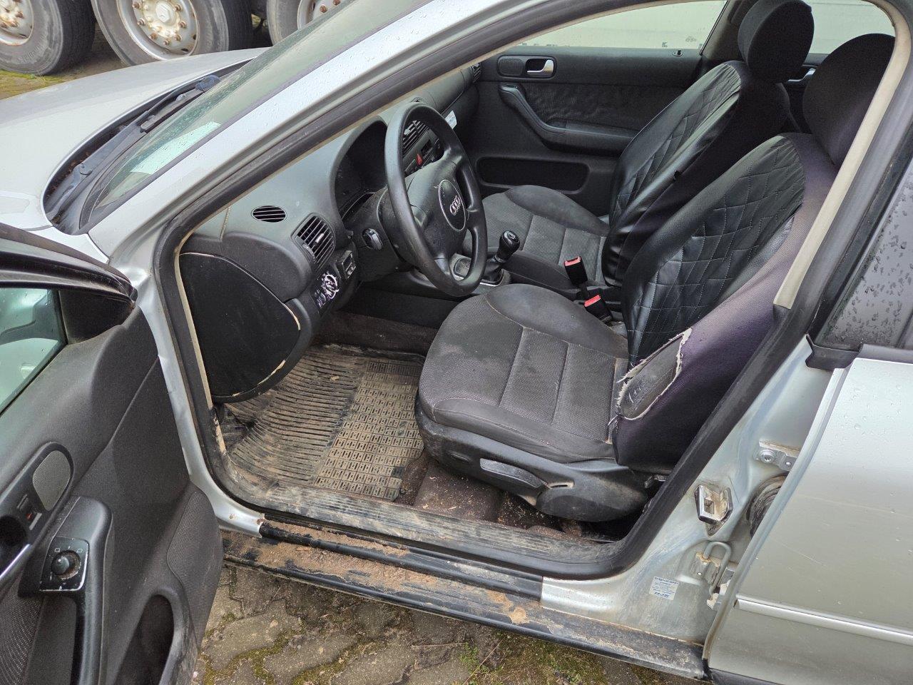 Audi A3 - zdjęcie 3