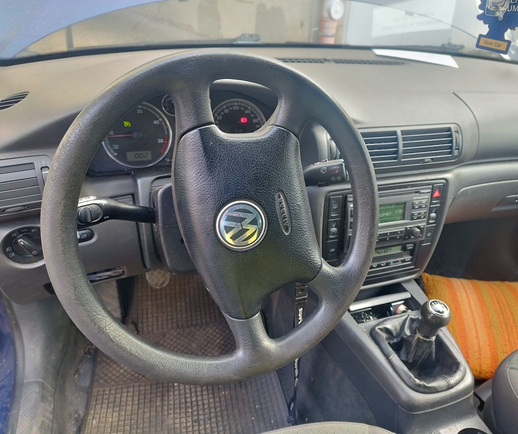 Volkswagen Passat 2005 - zdjęcie 5