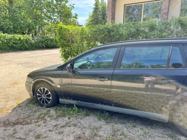 Opel Vectra Caravan - zdjęcie 3