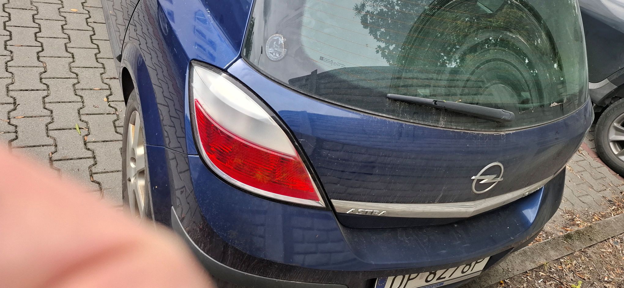 SAMOCHÓD OSOBOWY OPEL ASTRA HATCHBACK 2004 ROK