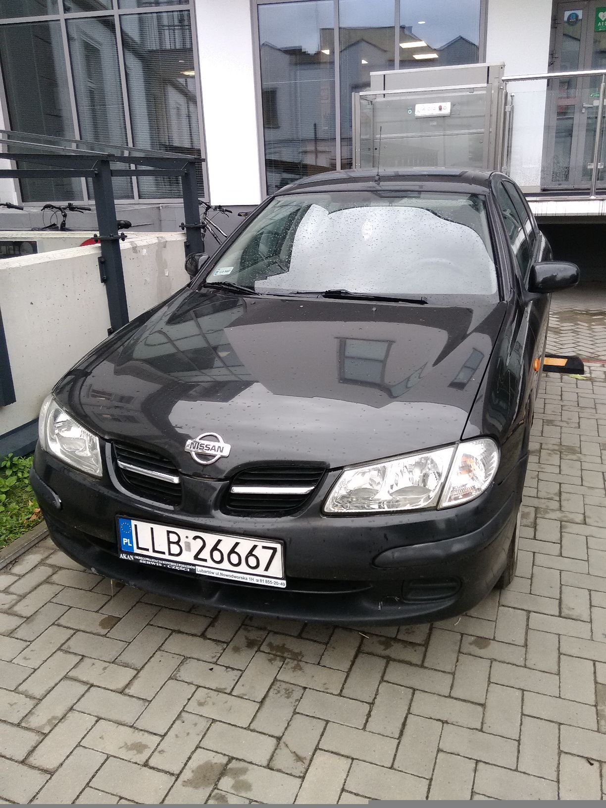 Nissan Almera 2002 - zdjęcie 1
