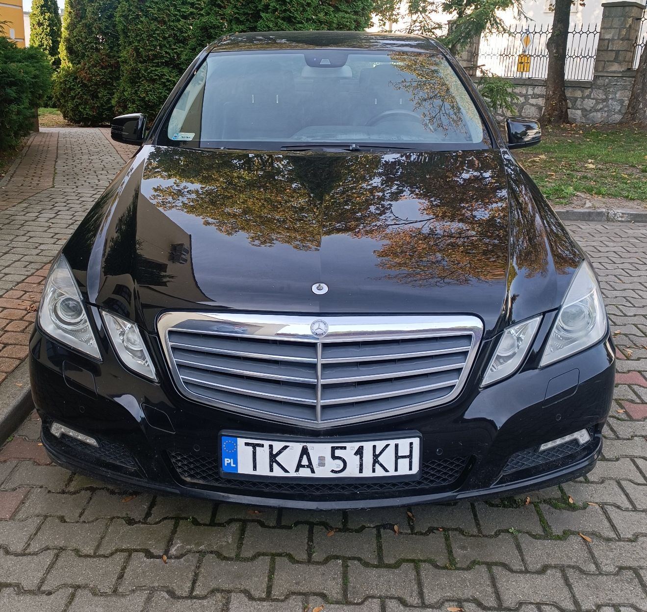 Mercedes-Benz E 220 - zdjęcie 1