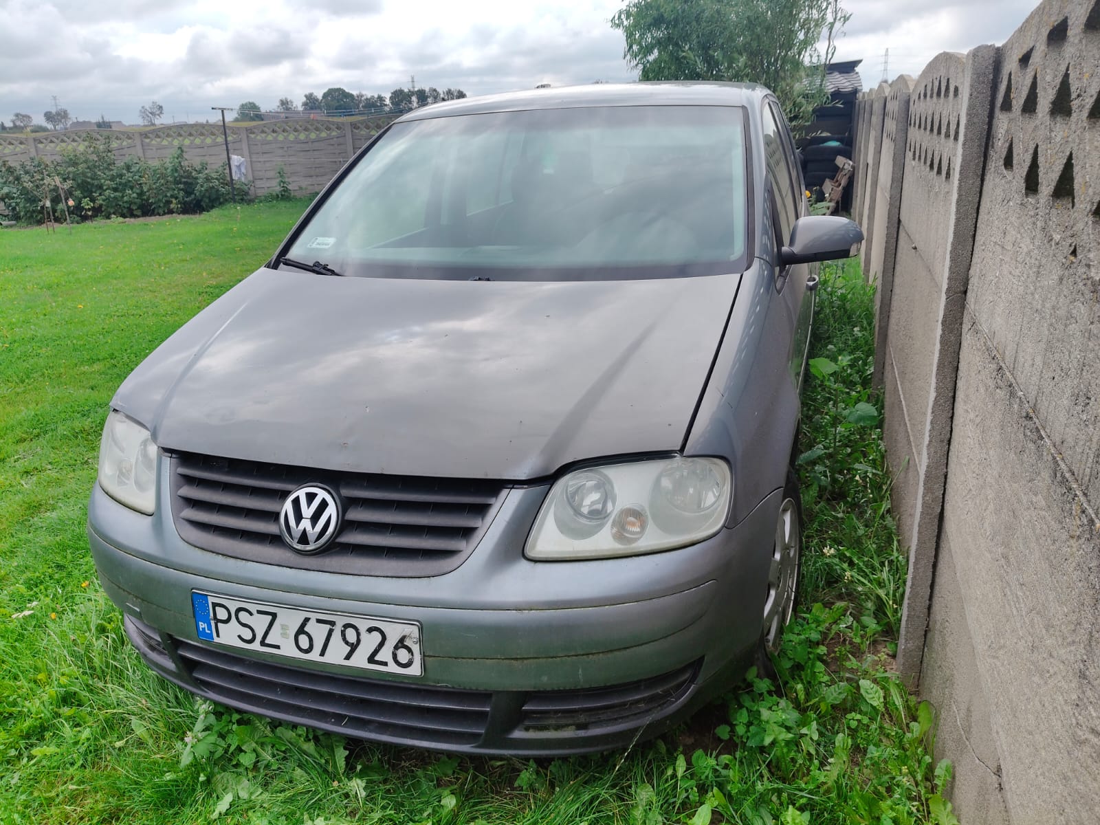 Samochód z przodu