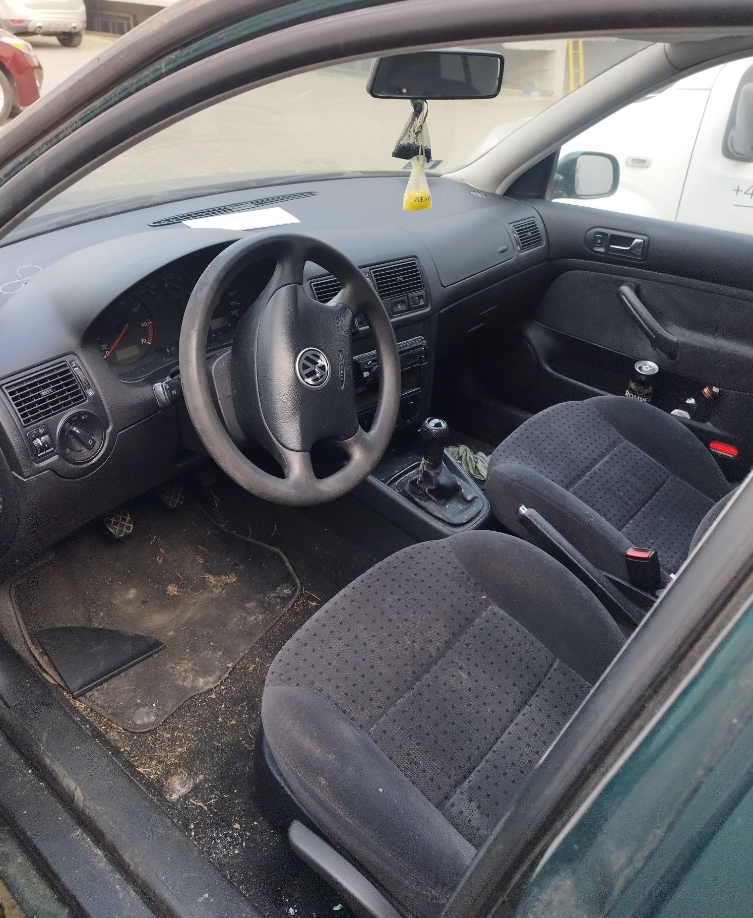 Volkswagen Golf - zdjęcie 4