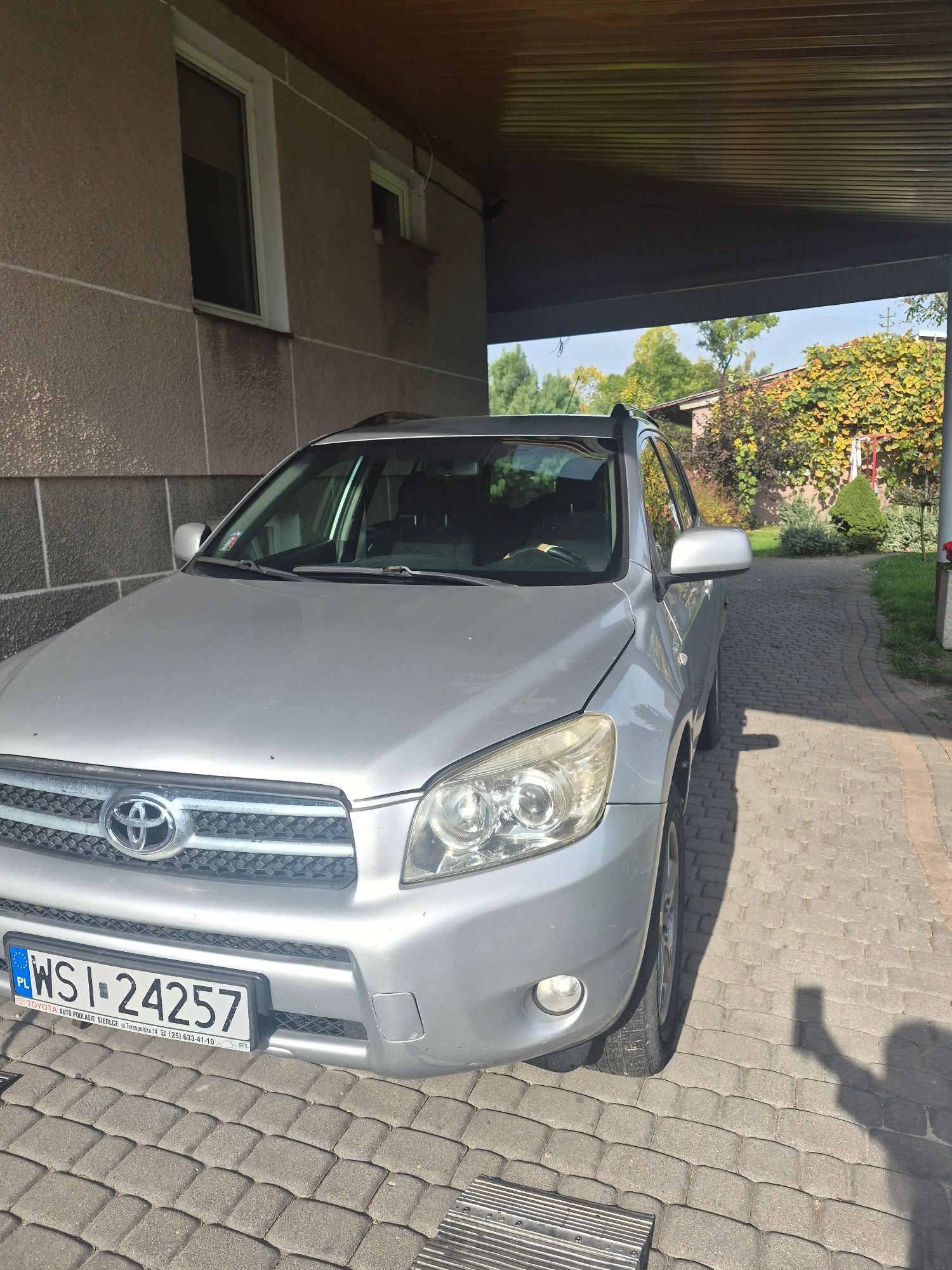 Toyota RAV 4 - dodatkowe ujęcie