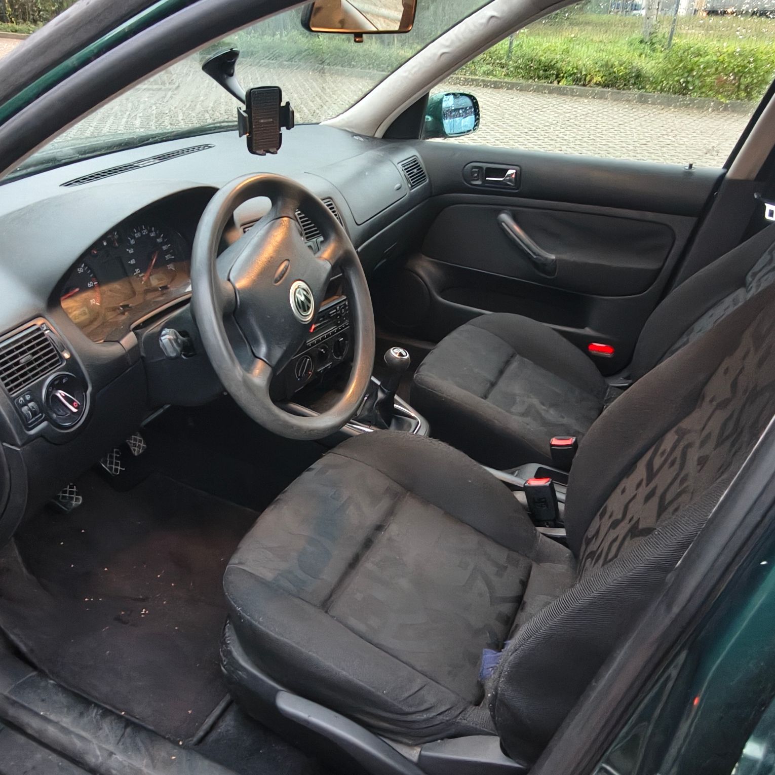 Volkswagen Golf 1998 - zdjęcie 4