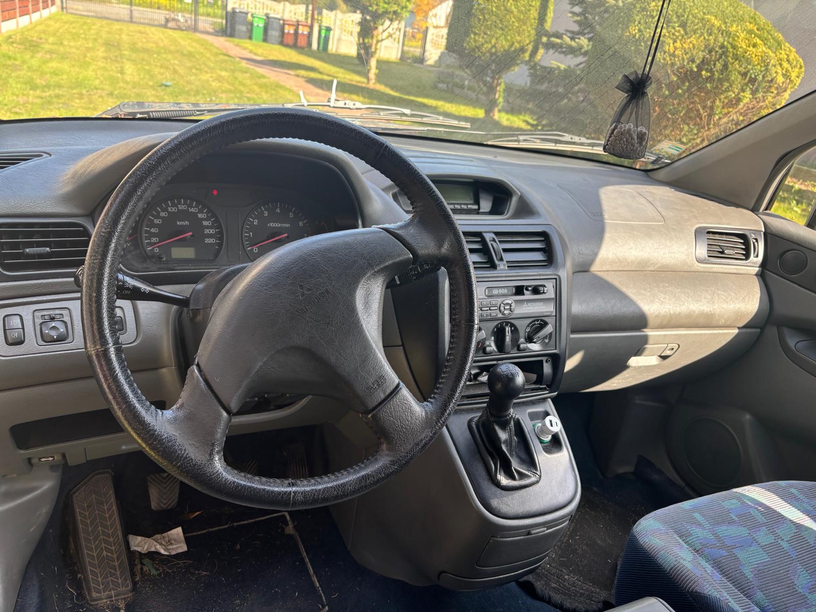 Mitsubishi Space Runner - widok ogólny