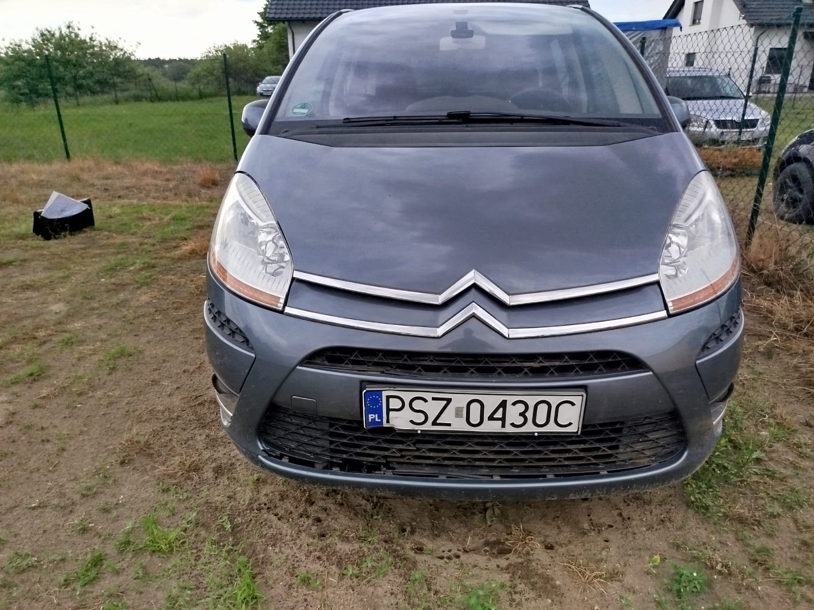 Citroen C4 Picasso; rok prod. 2010, silnik 1,6benz 150KM; automat, kolor niebieski, 5-dzrzwiowy