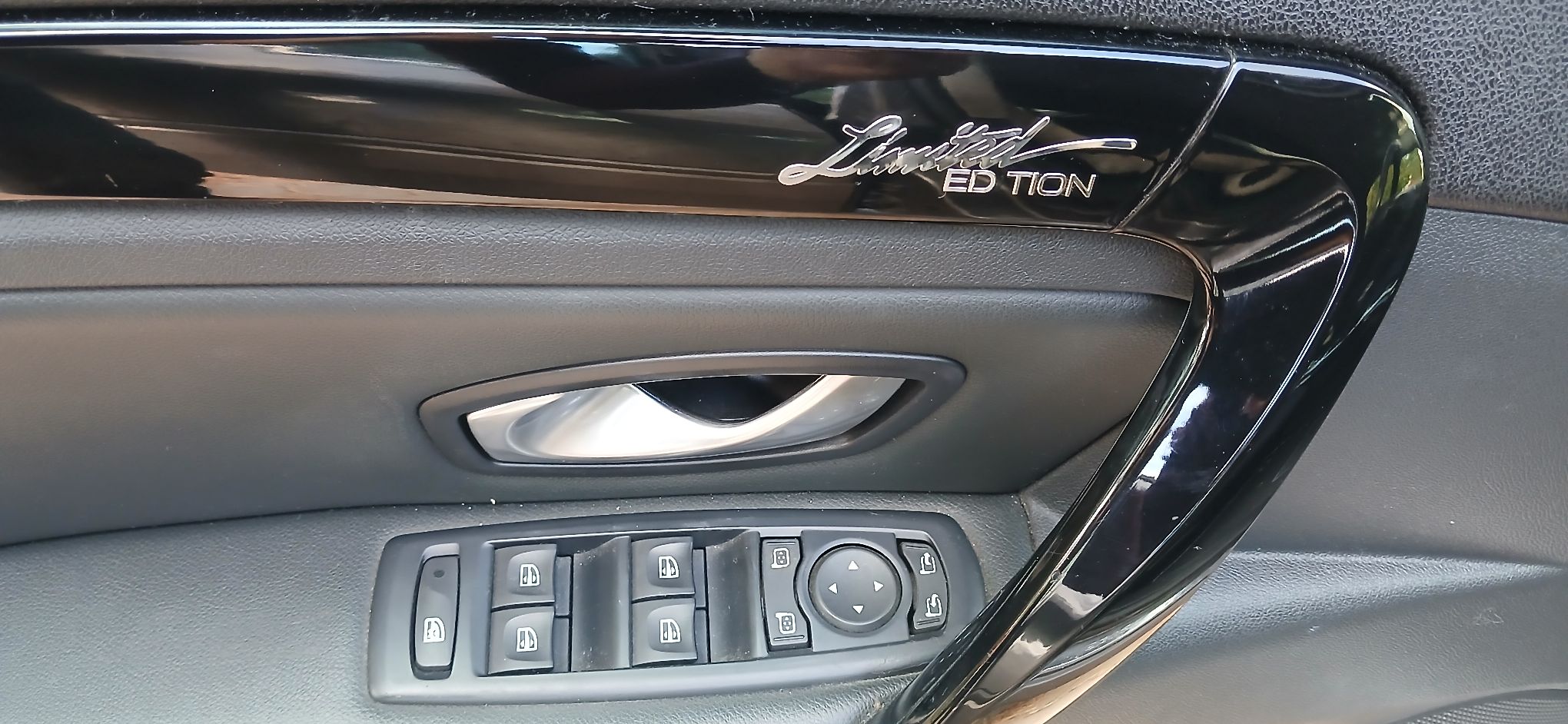 Renault Laguna - zdjęcie 3