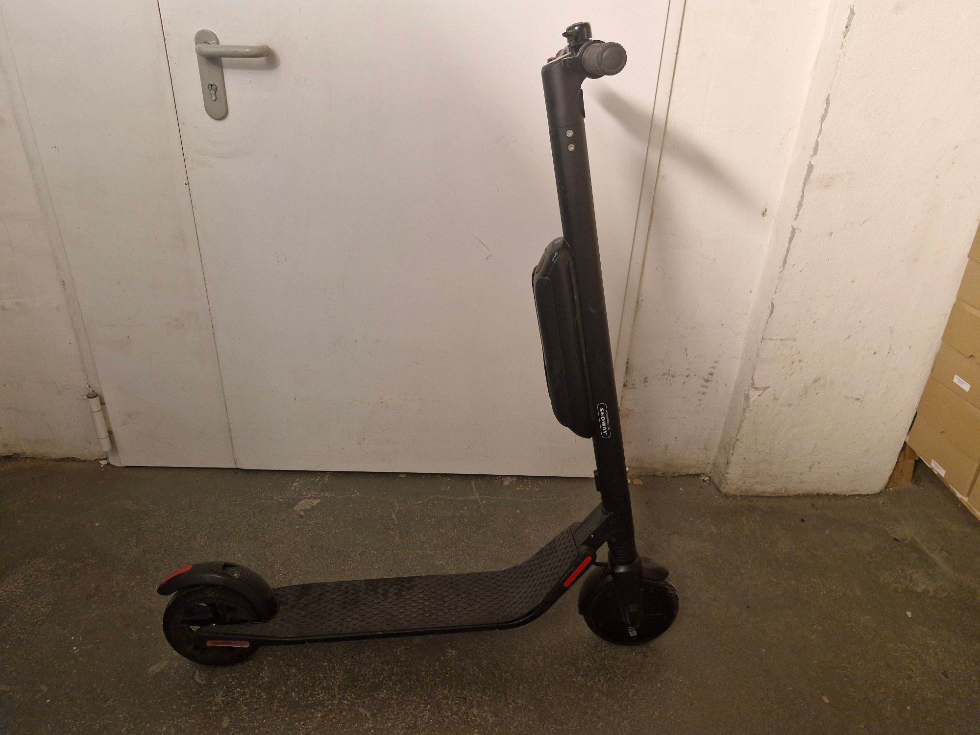 Hulajnoga elektryczna Segway Ninebot - zdjęcie 1