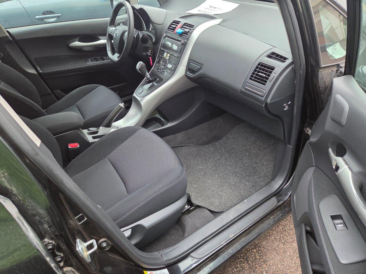Samochód osobowy Toyota Auris - detal