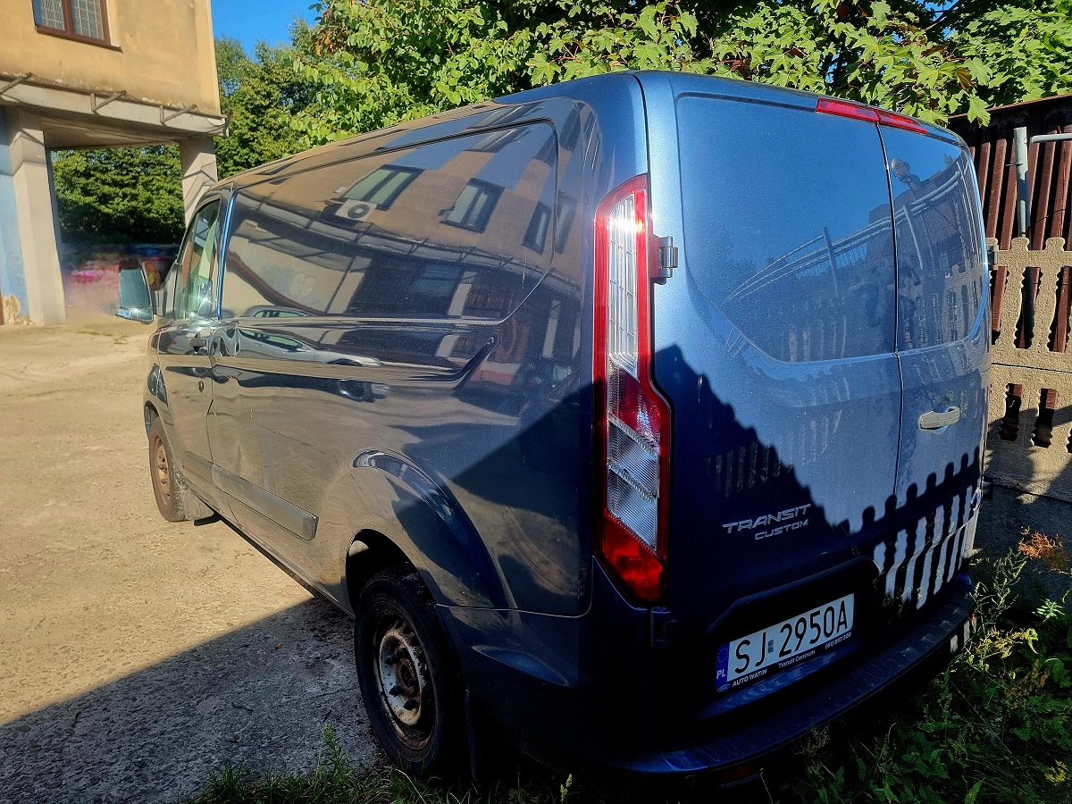 Ford Transit Custom - tył