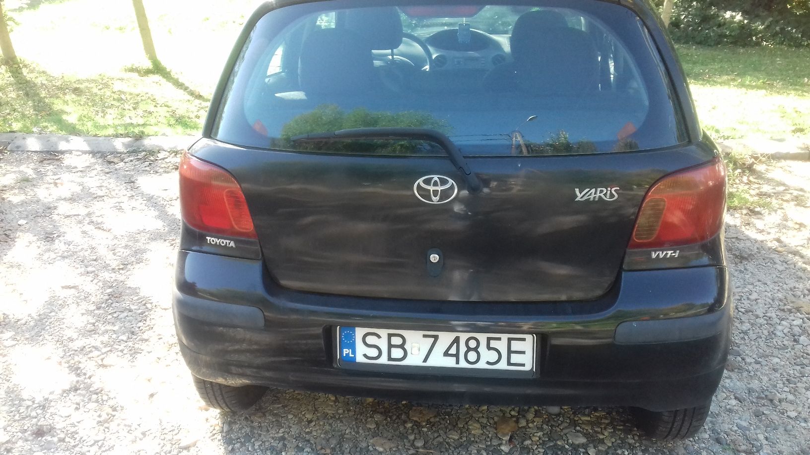 tył