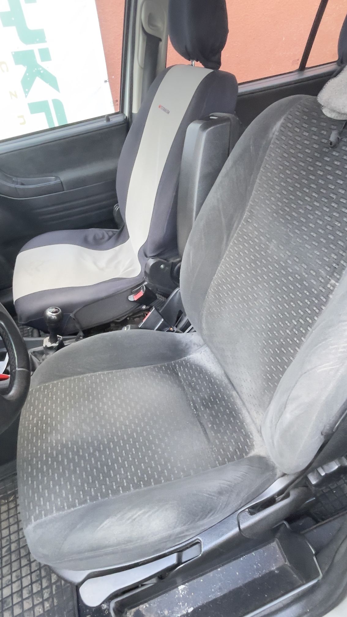 Wnętrze samochodu Opel Zafira